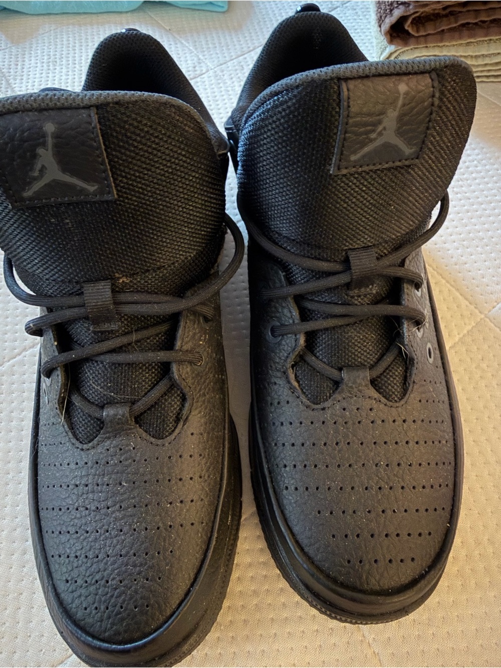 Nike Air Jordan Black Low-Top Sneakers with Jumpman Logo